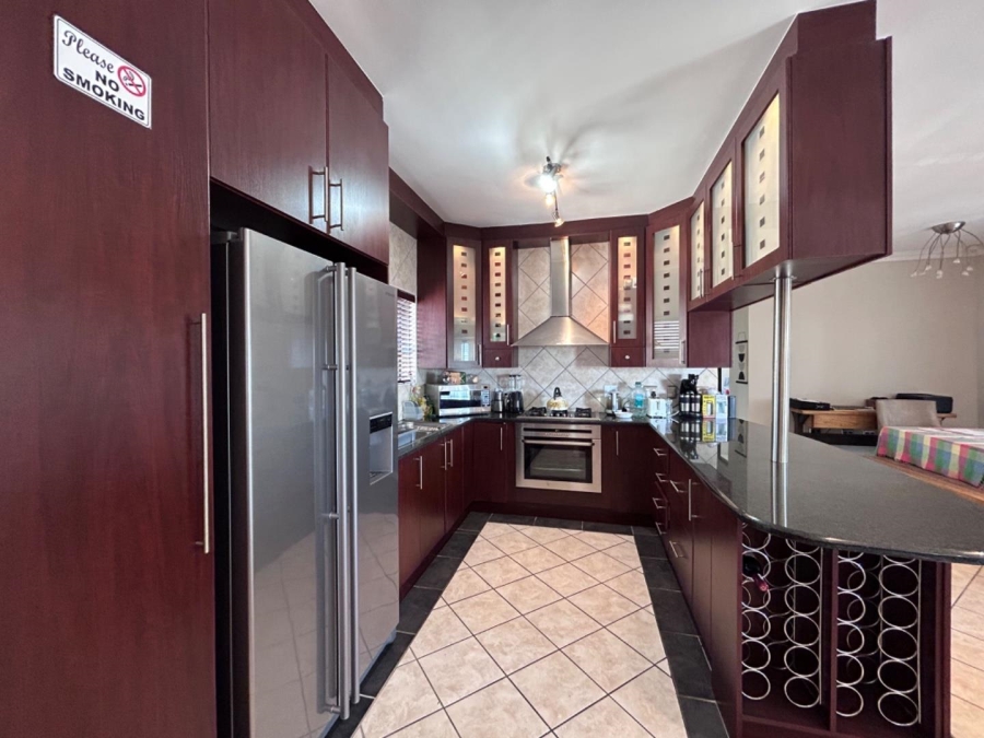 3 Bedroom Property for Sale in Jeffreys Bay Central Eastern Cape